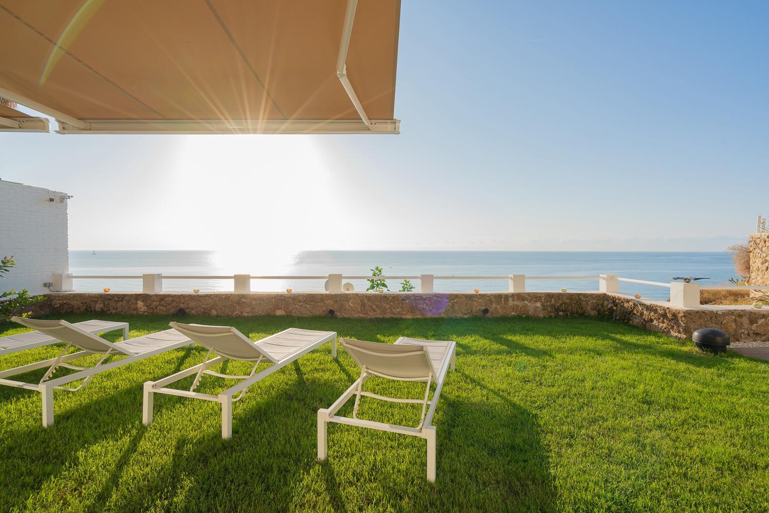 Apartament Private 250Sqm Garden Duplex, Jacuzzi, Cinema, Sea View Escape Torremolinos Zewnętrze zdjęcie