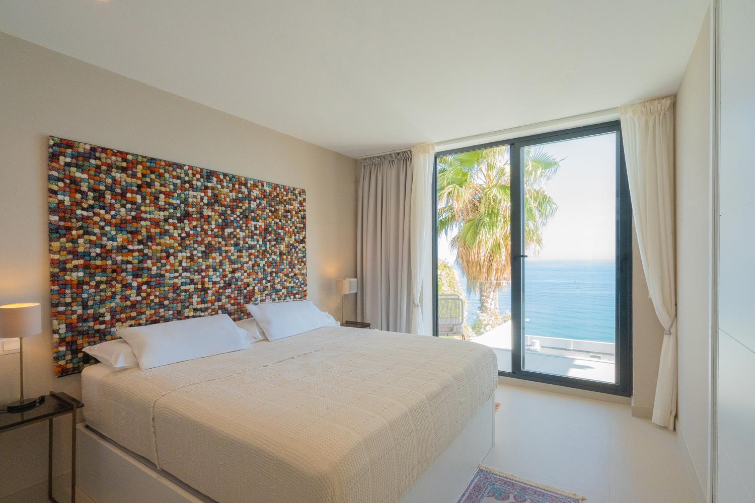 Apartament Private 250Sqm Garden Duplex, Jacuzzi, Cinema, Sea View Escape Torremolinos Zewnętrze zdjęcie