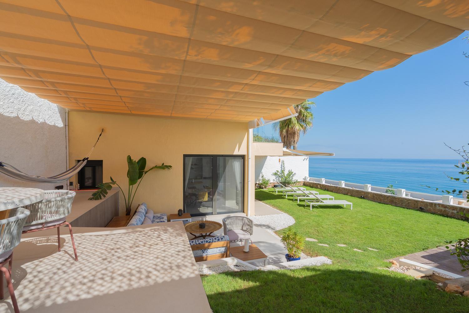 Apartament Private 250Sqm Garden Duplex, Jacuzzi, Cinema, Sea View Escape Torremolinos Zewnętrze zdjęcie