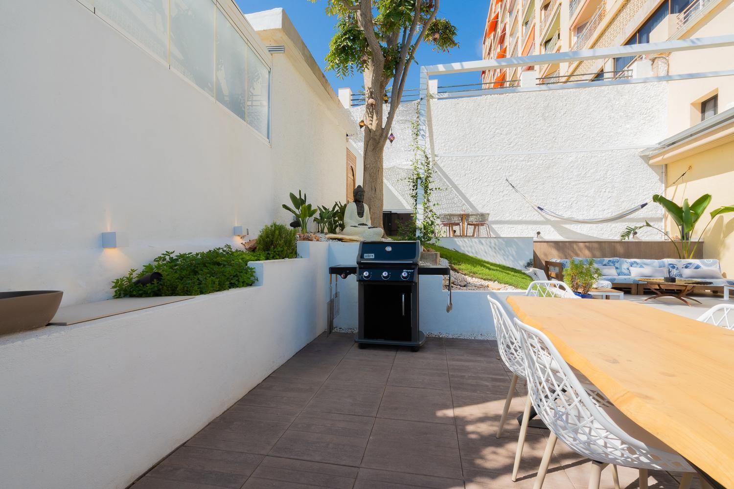 Apartament Private 250Sqm Garden Duplex, Jacuzzi, Cinema, Sea View Escape Torremolinos Zewnętrze zdjęcie