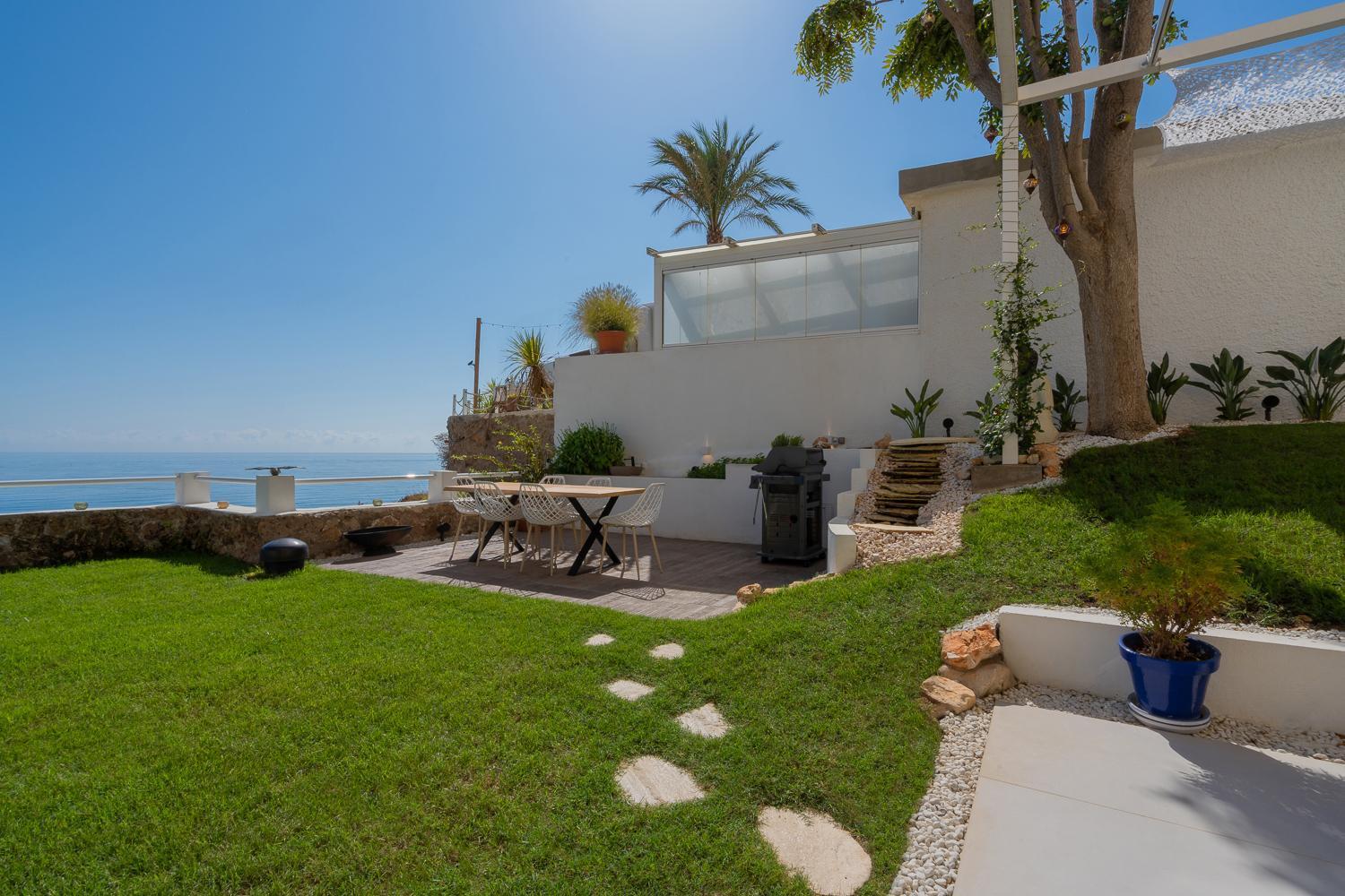 Apartament Private 250Sqm Garden Duplex, Jacuzzi, Cinema, Sea View Escape Torremolinos Zewnętrze zdjęcie