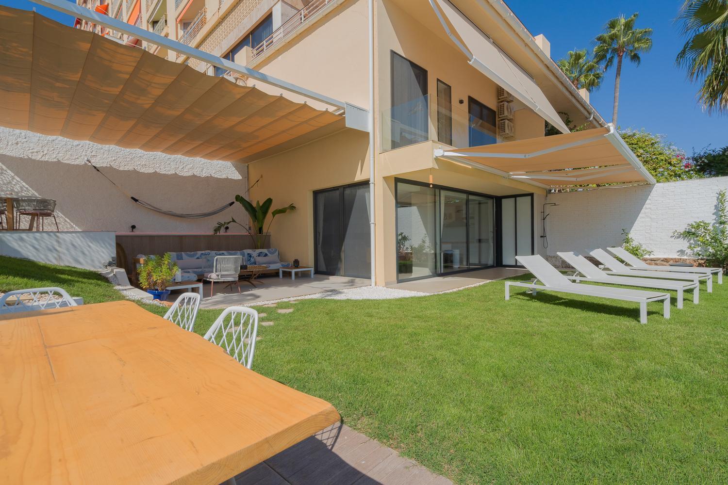 Apartament Private 250Sqm Garden Duplex, Jacuzzi, Cinema, Sea View Escape Torremolinos Zewnętrze zdjęcie