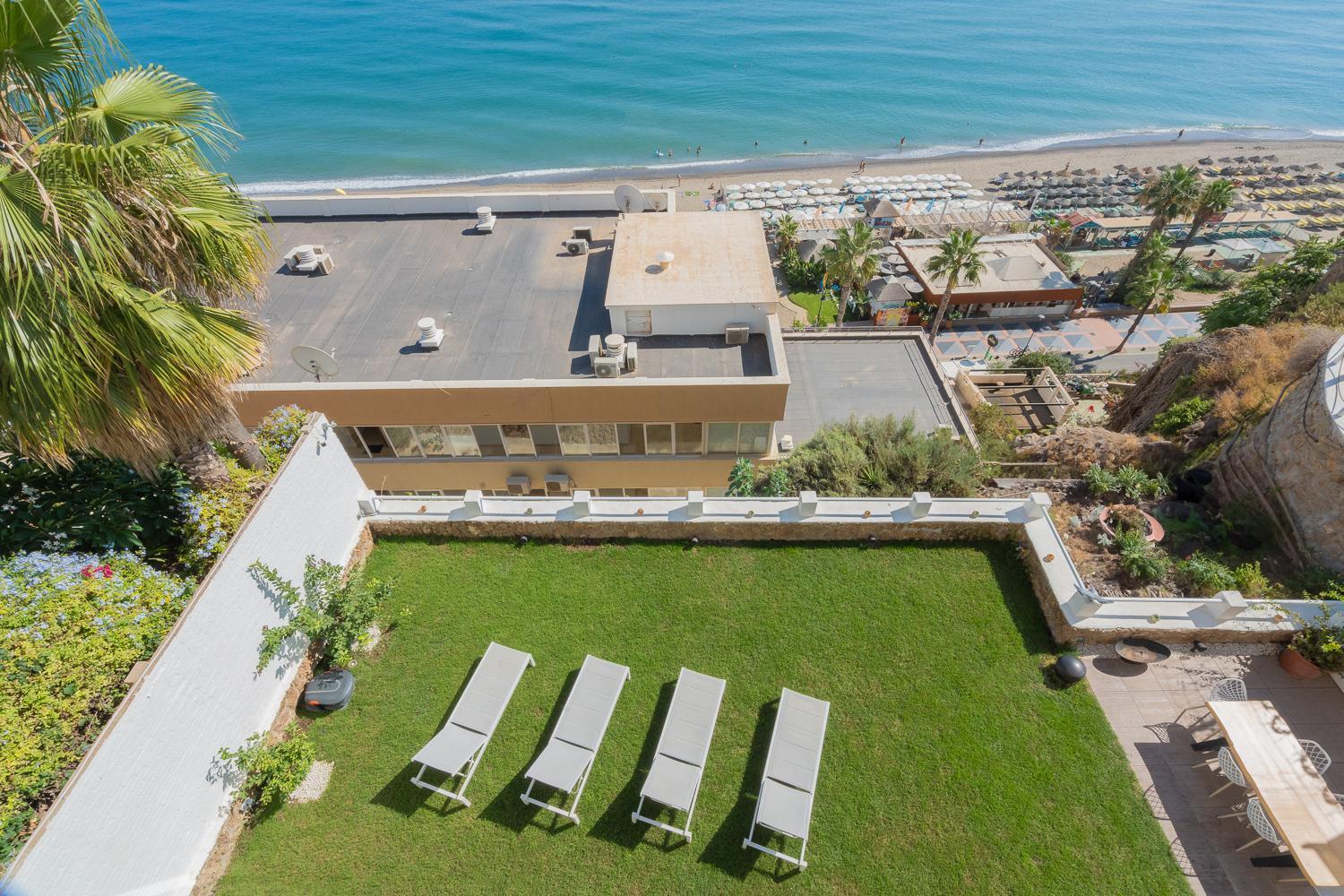Apartament Private 250Sqm Garden Duplex, Jacuzzi, Cinema, Sea View Escape Torremolinos Zewnętrze zdjęcie