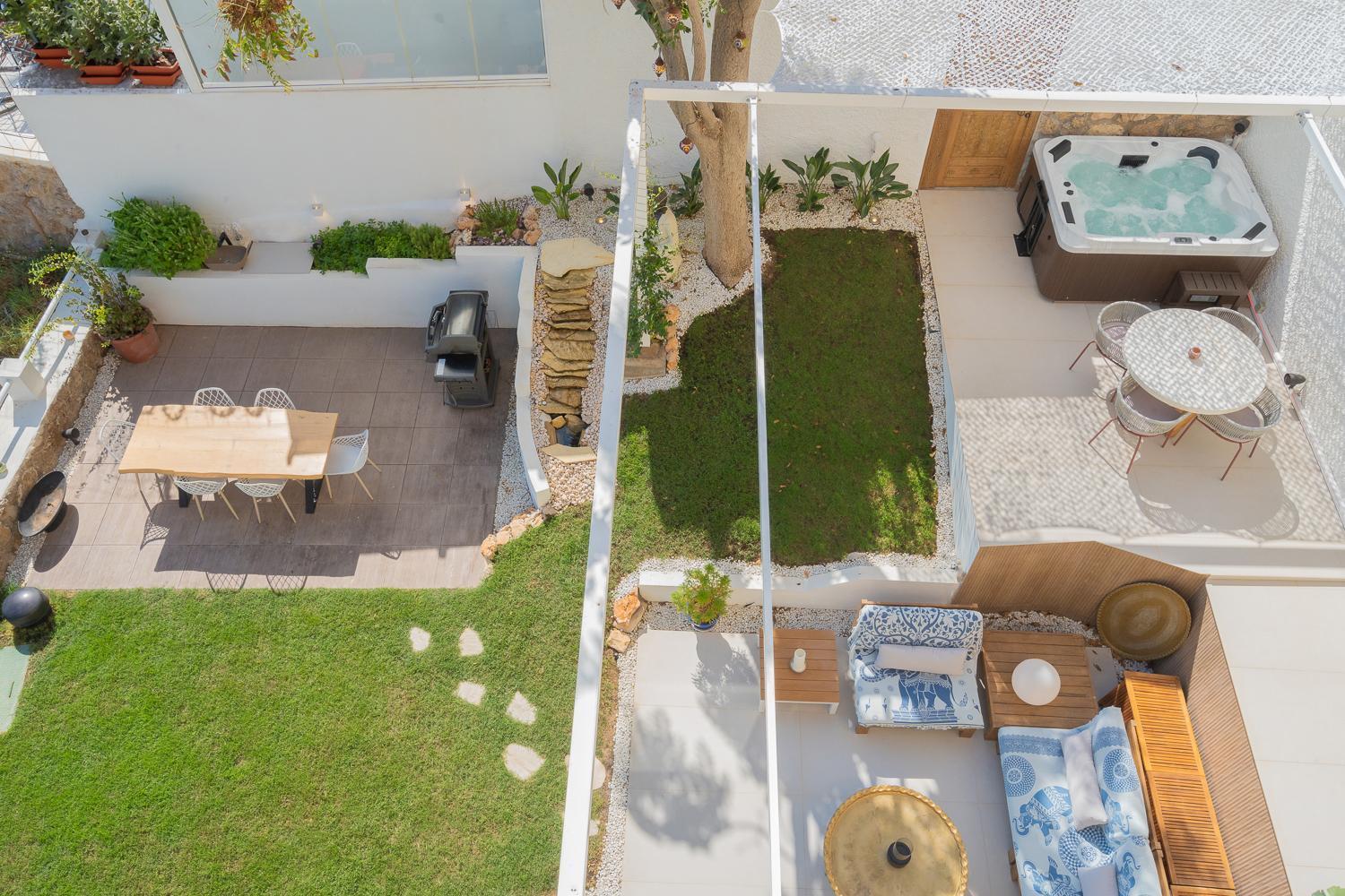 Apartament Private 250Sqm Garden Duplex, Jacuzzi, Cinema, Sea View Escape Torremolinos Zewnętrze zdjęcie