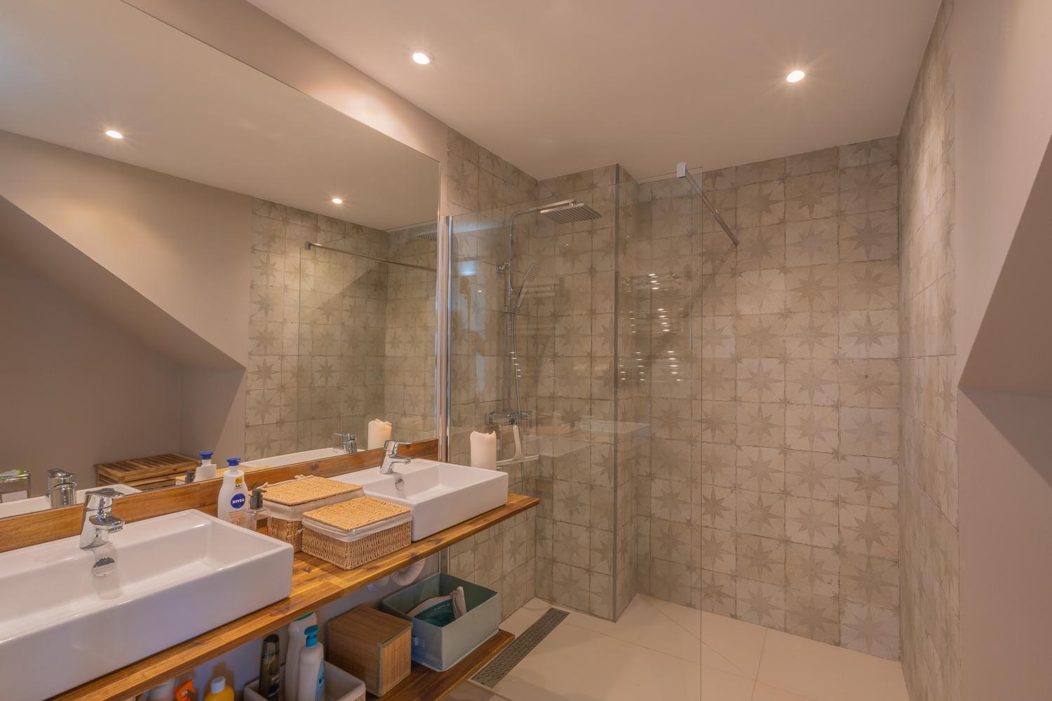 Apartament Private 250Sqm Garden Duplex, Jacuzzi, Cinema, Sea View Escape Torremolinos Zewnętrze zdjęcie